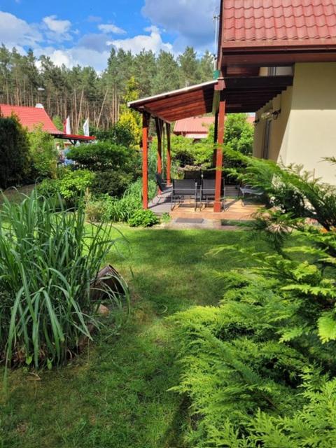 Dom Wakacyjny Merlin Nad Jeziorem Jodlow Slawa Radzyn Holiday home