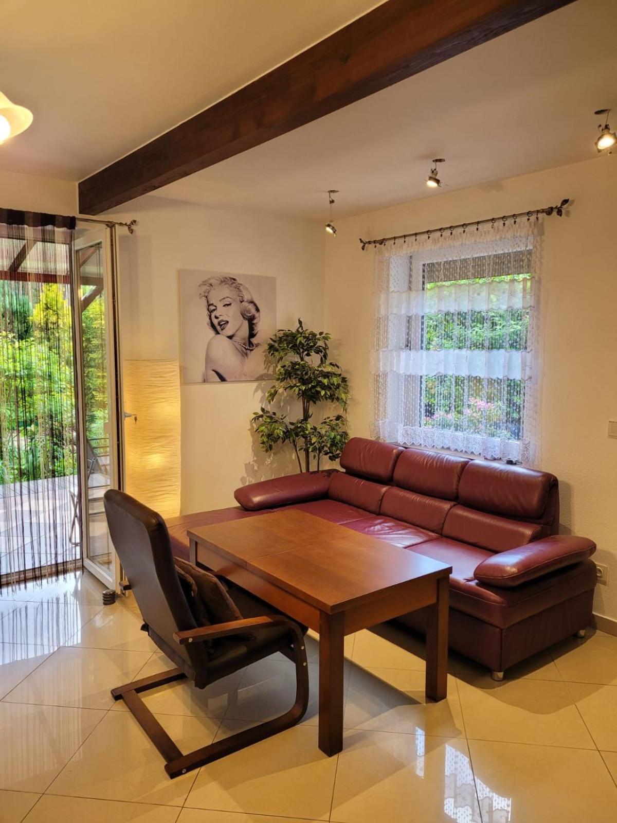 Dom Wakacyjny Merlin Nad Jeziorem Jodlow Slawa Radzyn Holiday home